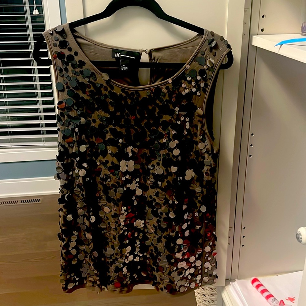Grey brown sequined top